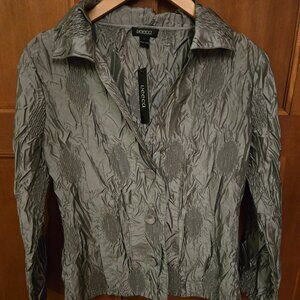 New Veeca Crinkle Blouse Women's size Large Silver/Grey